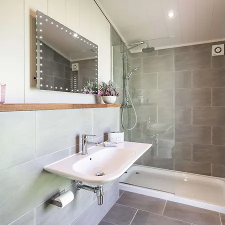 Holiday home 2 Bed In 87878